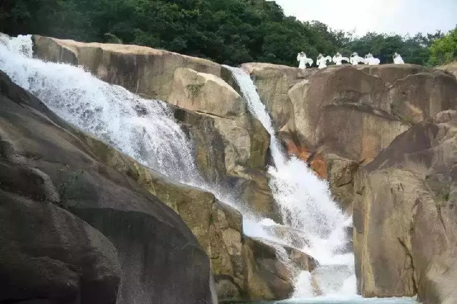 瀑布观赏
