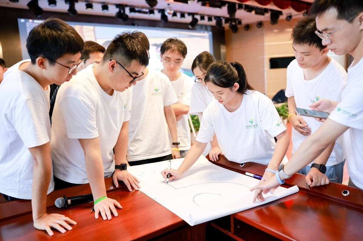 过山车搭建现场